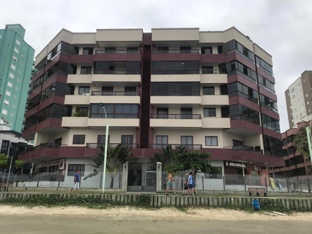 Apartamento Meia Praia Lateral Mar Ітапема Екстер'єр фото